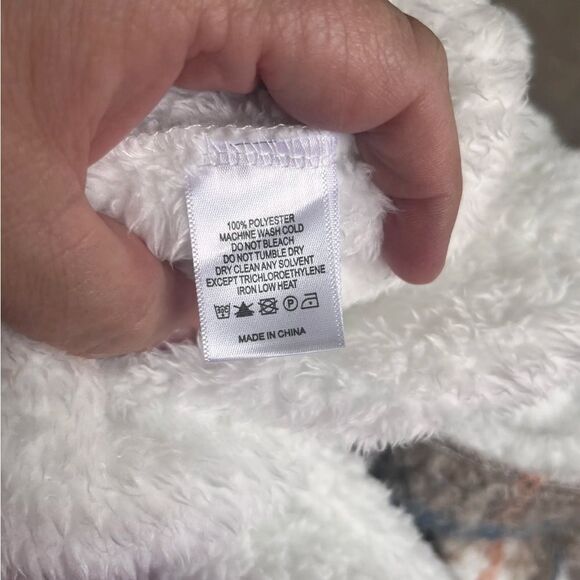 Prissy Jane over sized plaid contrast fuzzy jacket xl COZY CASUAL CABIN - Picture 10 of 10